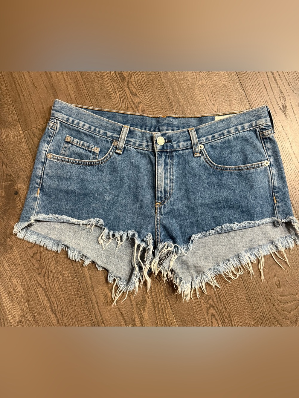 Rag & Bone Cut-off Frayed Hem Denim Shorts. EUC